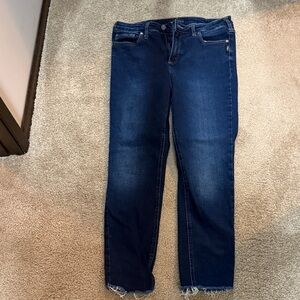 Silver Jeans Women's Deep Indigo Cropped Jeans stretchy jeans fits size 8-10